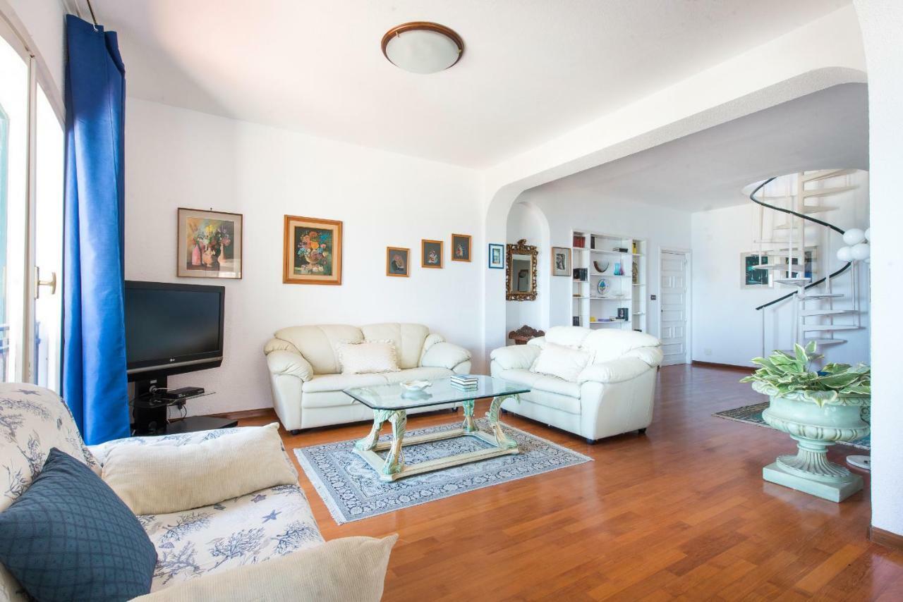 Casa Con Terrazza Sul Mare All'Addaura Palermo Ngoại thất bức ảnh